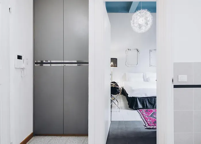 شقة Piazza Aldrovandi - Quiet Balcony Apartment In The Historic Center