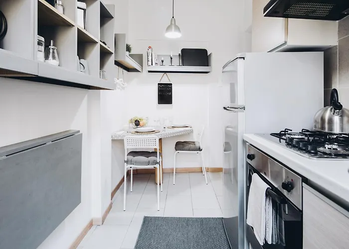 Piazza Aldrovandi - Quiet Balcony Apartment In The Historic Center Appartement *